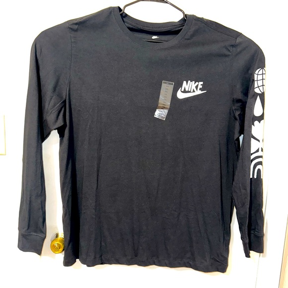 Nike Other - NWT Nike Long Sleeve Tee